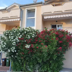https://apartments-zoretic.primorje-gorskikotar.com